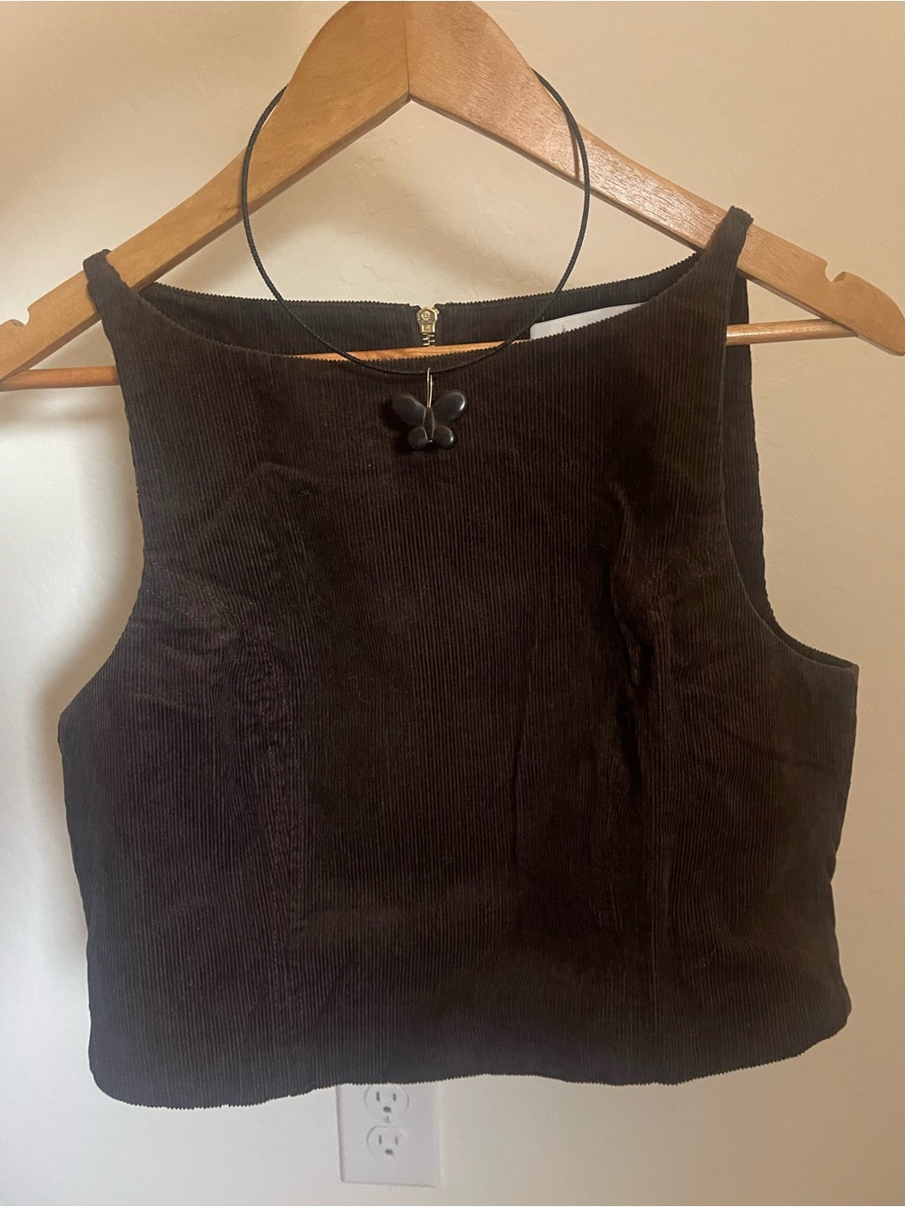 WAYF Women's Brown Corduroy Sleeveless Crop Top